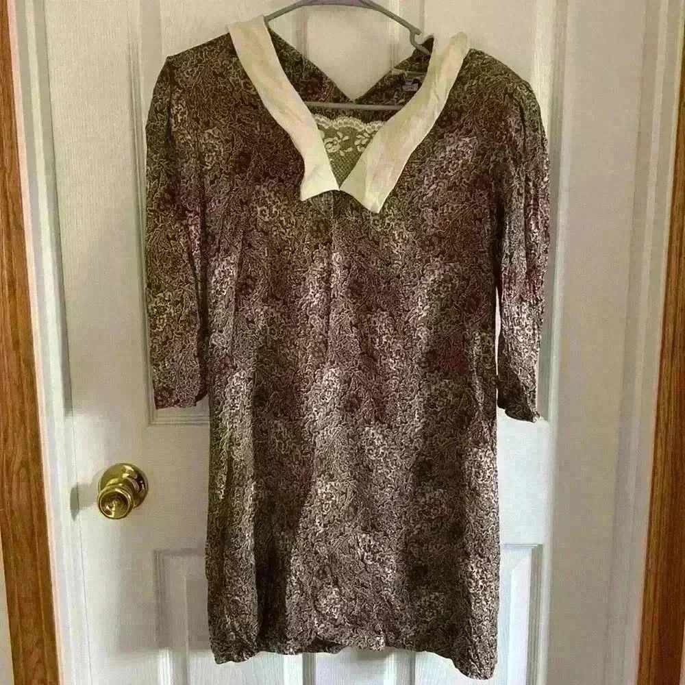 ๐ 3/$15 Vintage Floral Print 2 Piece Dress - Picture 4 of 5